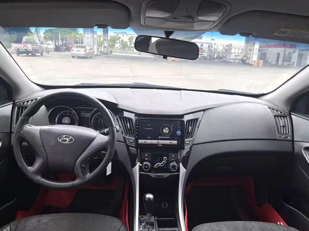 Hyundai Sonata 2013 — фото 10