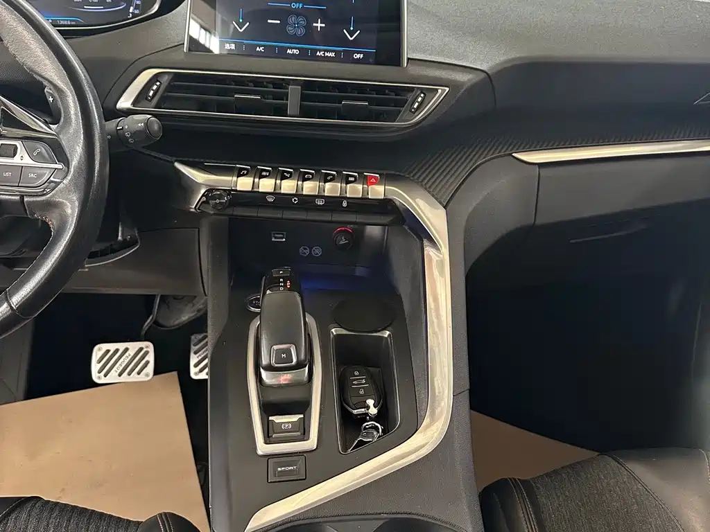 Peugeot 5008 2017 — фото 14