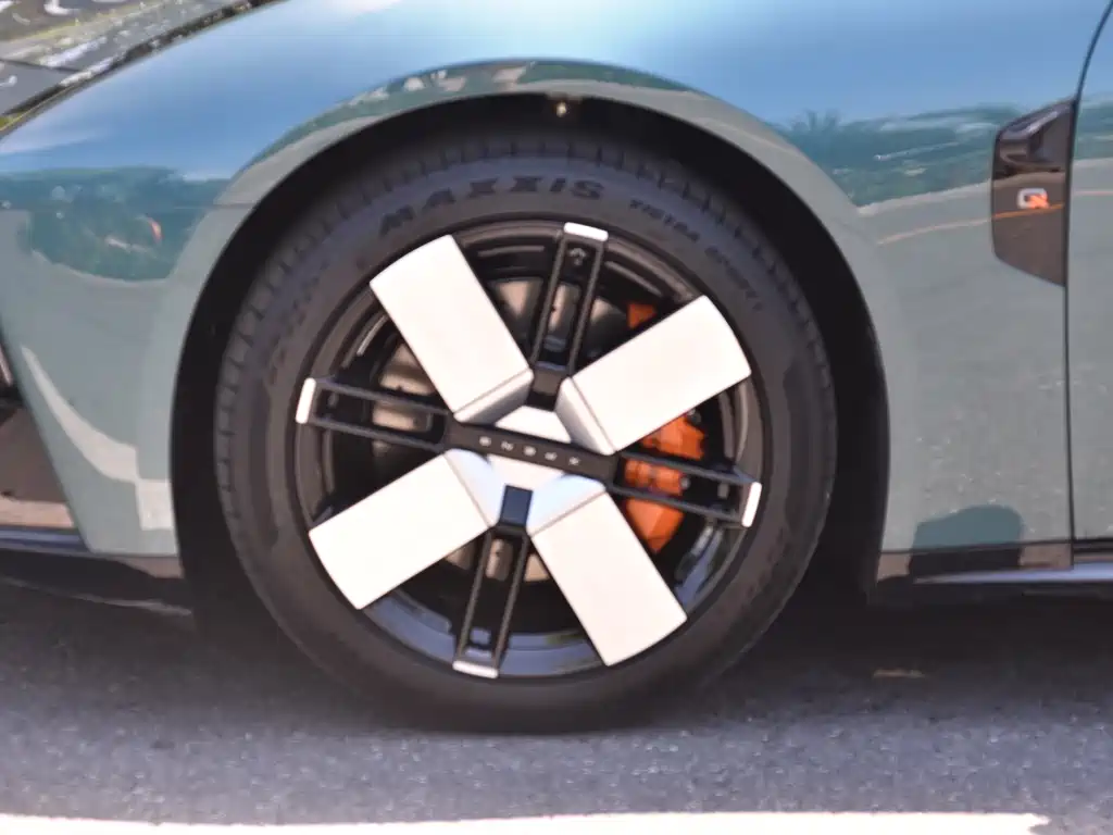 XPeng P7 2025