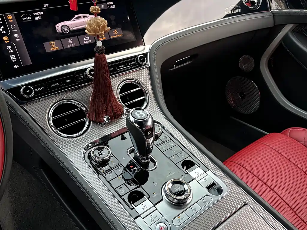 Bentley Continental 2022 — фото 18
