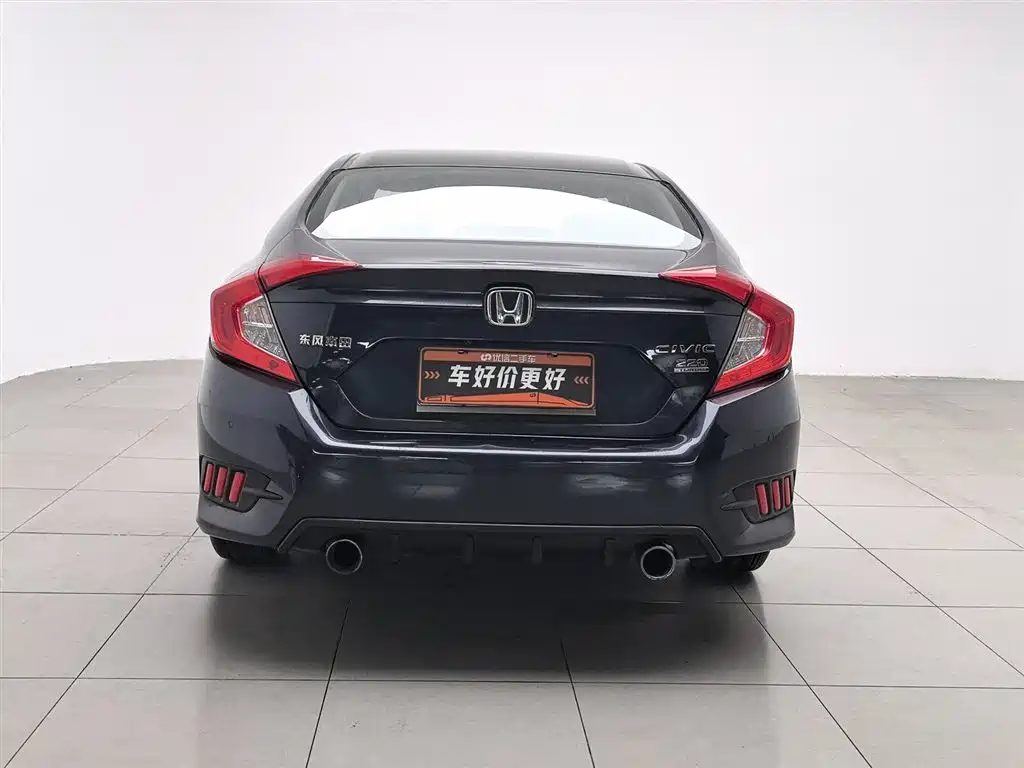 Honda Civic 2018 — фото 4