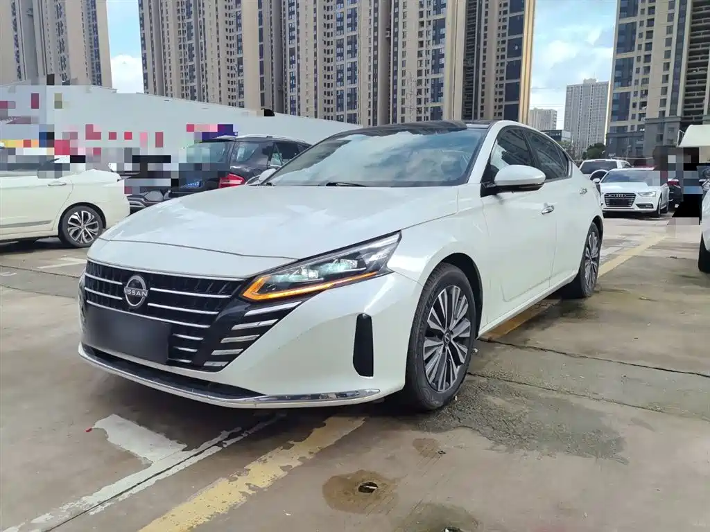 Nissan Teana 2023 — фото 1