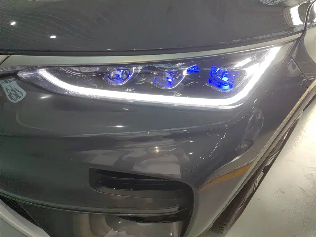 BYD Tang New Energy 2023 — фото 18