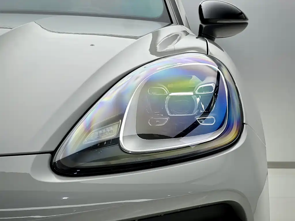 Porsche Cayenne 2019 — фото 8