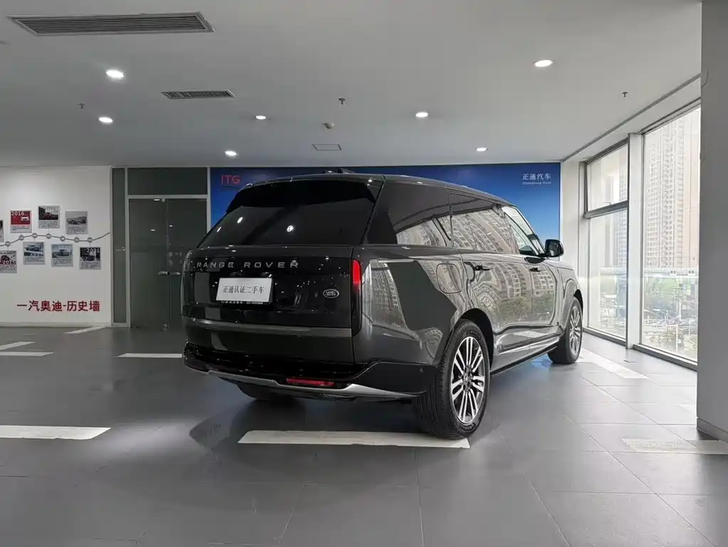 Land Rover Range Rover 2024