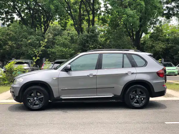 BMW X5 2011