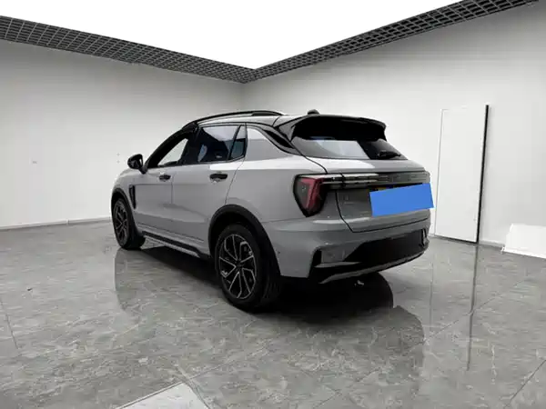 Lynk & Co 01 2023