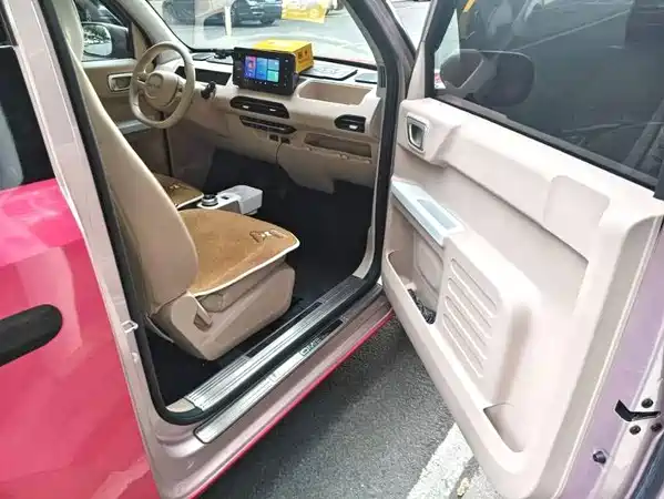 Geely Galaxy Panda 2023