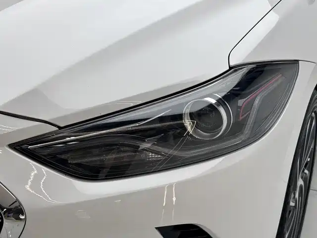 Hyundai Elantra 2019 — фото 11