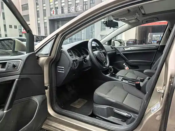 Volkswagen Golf 2015