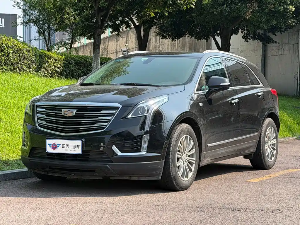 Cadillac XT5 2018 — фото 1