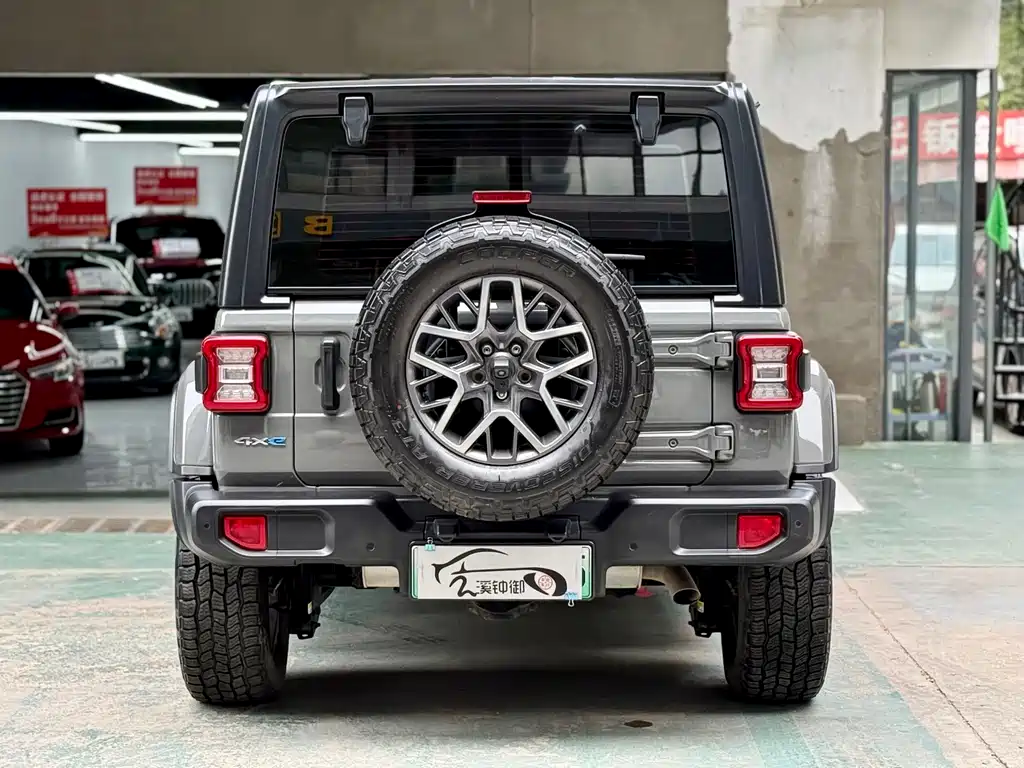 Jeep Wrangler PHEV 2022 — фото 4