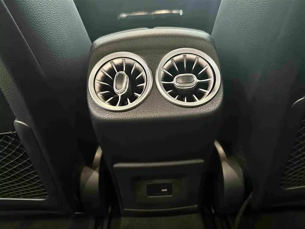 Mercedes-Benz A-Class 2021 — фото 13