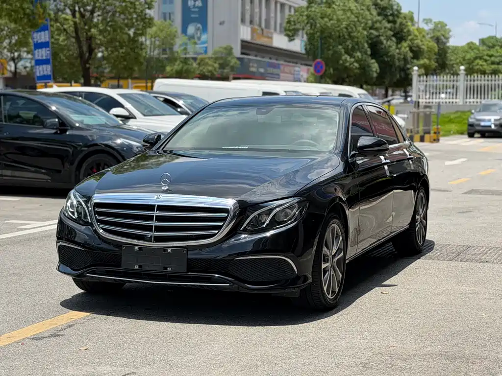 Mercedes-Benz E-Class 2019 — фото 3