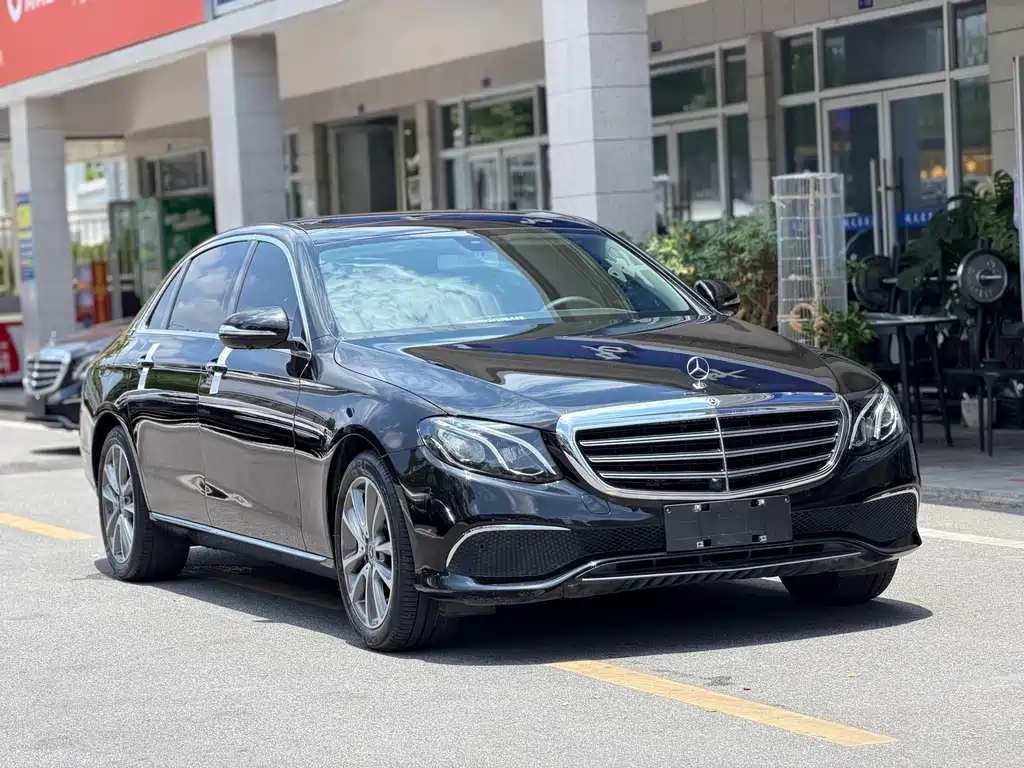Mercedes-Benz E-Class 2019 — фото 4