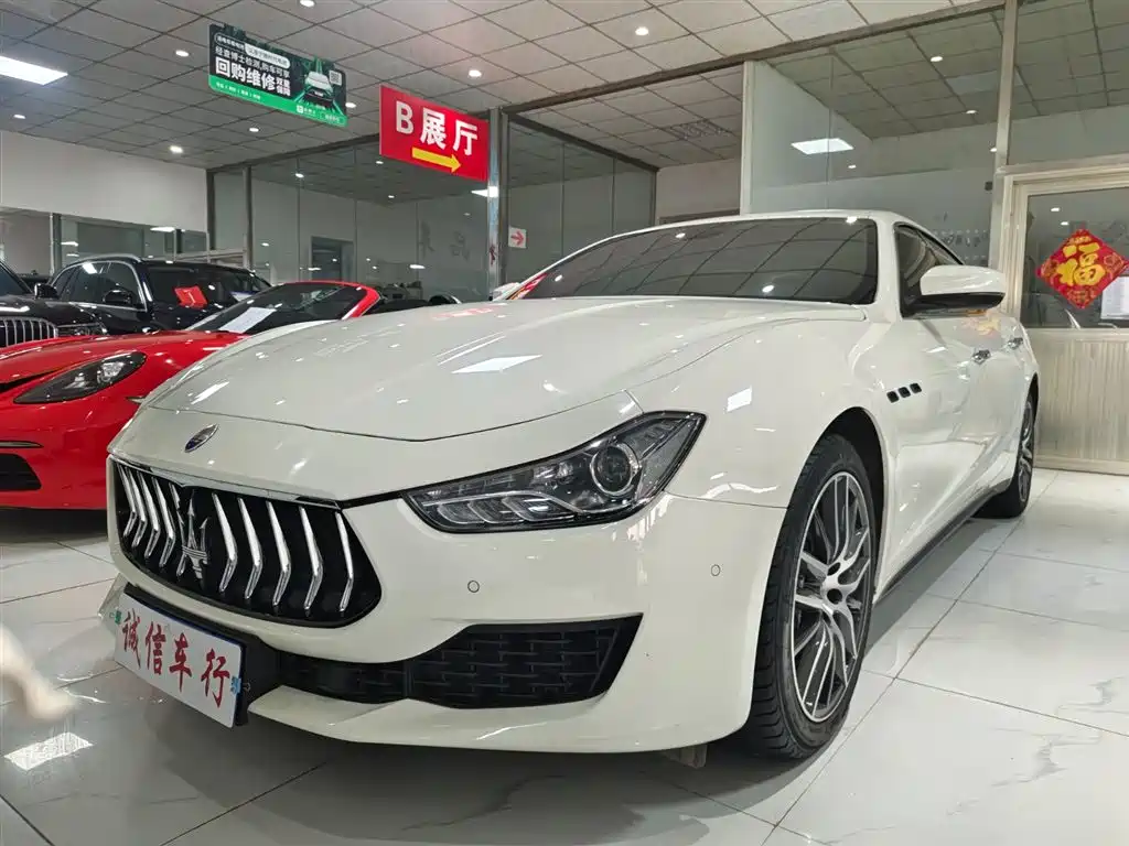 Maserati Ghibli 2021 — фото 1