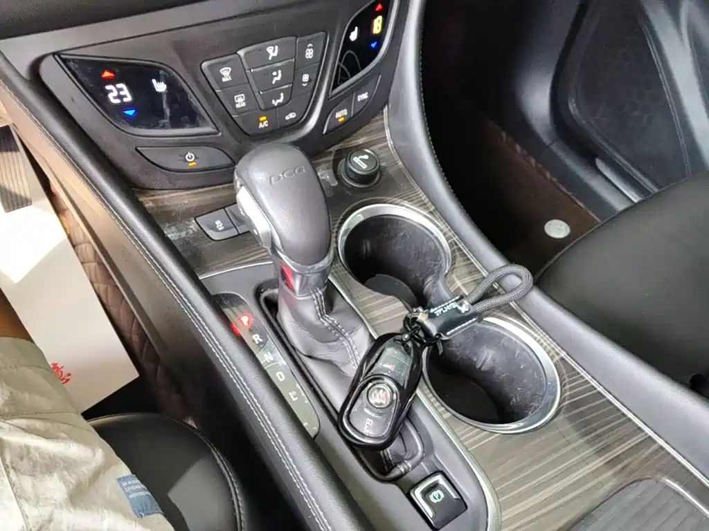 Buick Envision Plus 2021 — фото 14