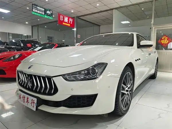 Maserati Ghibli 2021