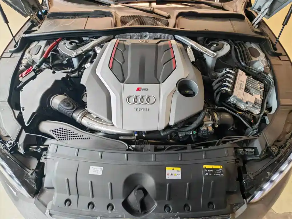 Audi RS 5 — фото 20