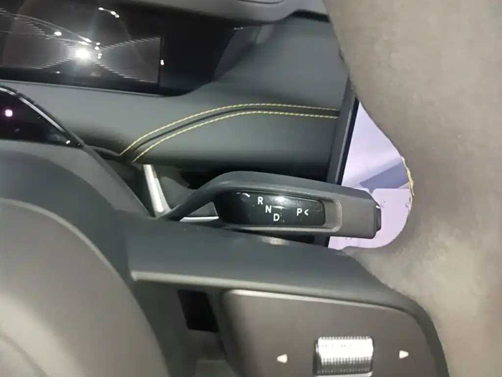 Xiaomi SU7 Ultra 2025 — фото 14