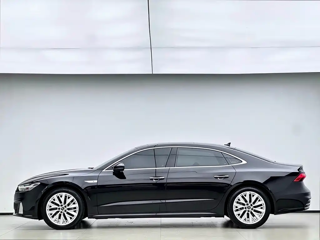 Audi A7L 2024 — фото 14