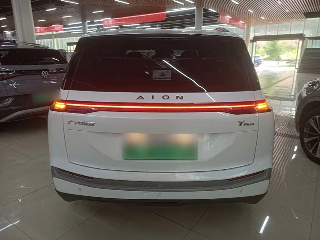 Aion Y 2025