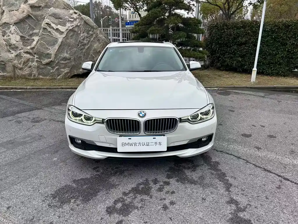 BMW 3 Series 2018 — фото 2