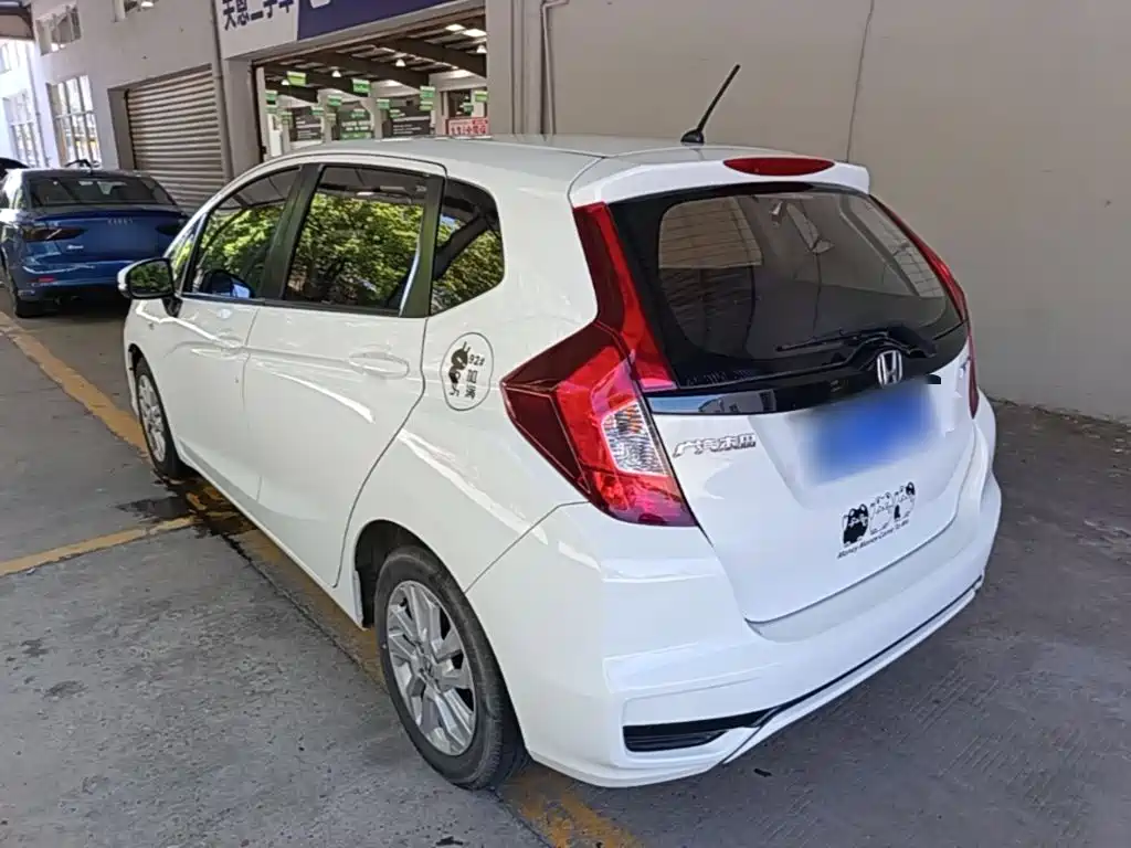Honda Fit 2018 — фото 5