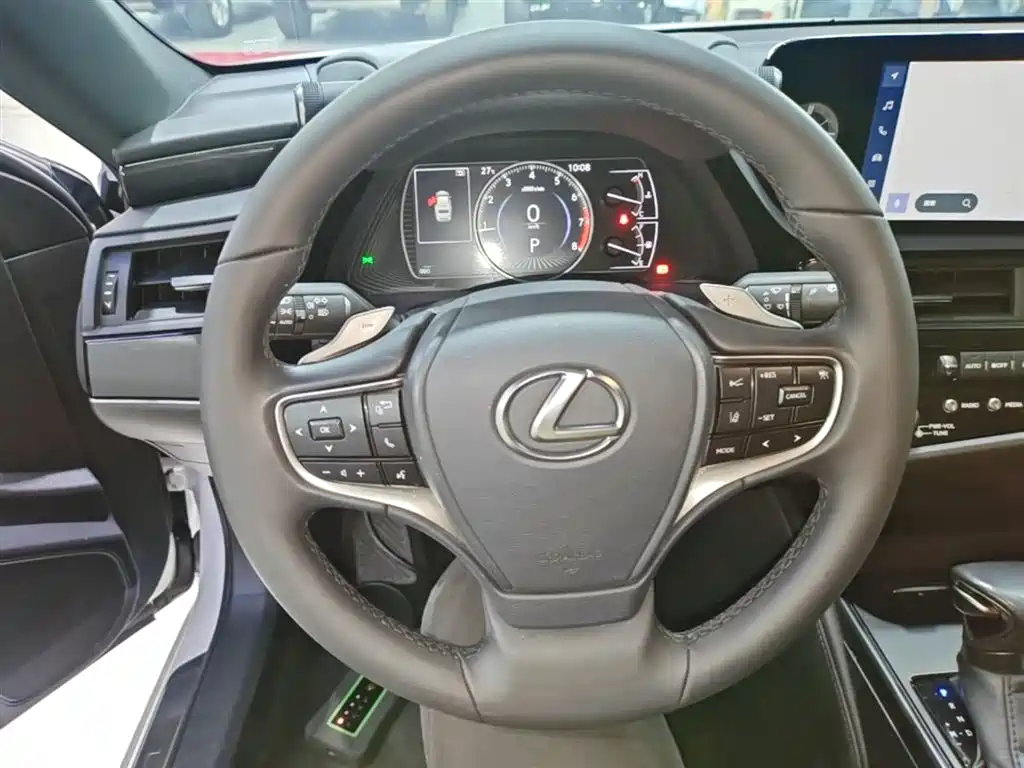 Lexus ES 2024 — фото 11