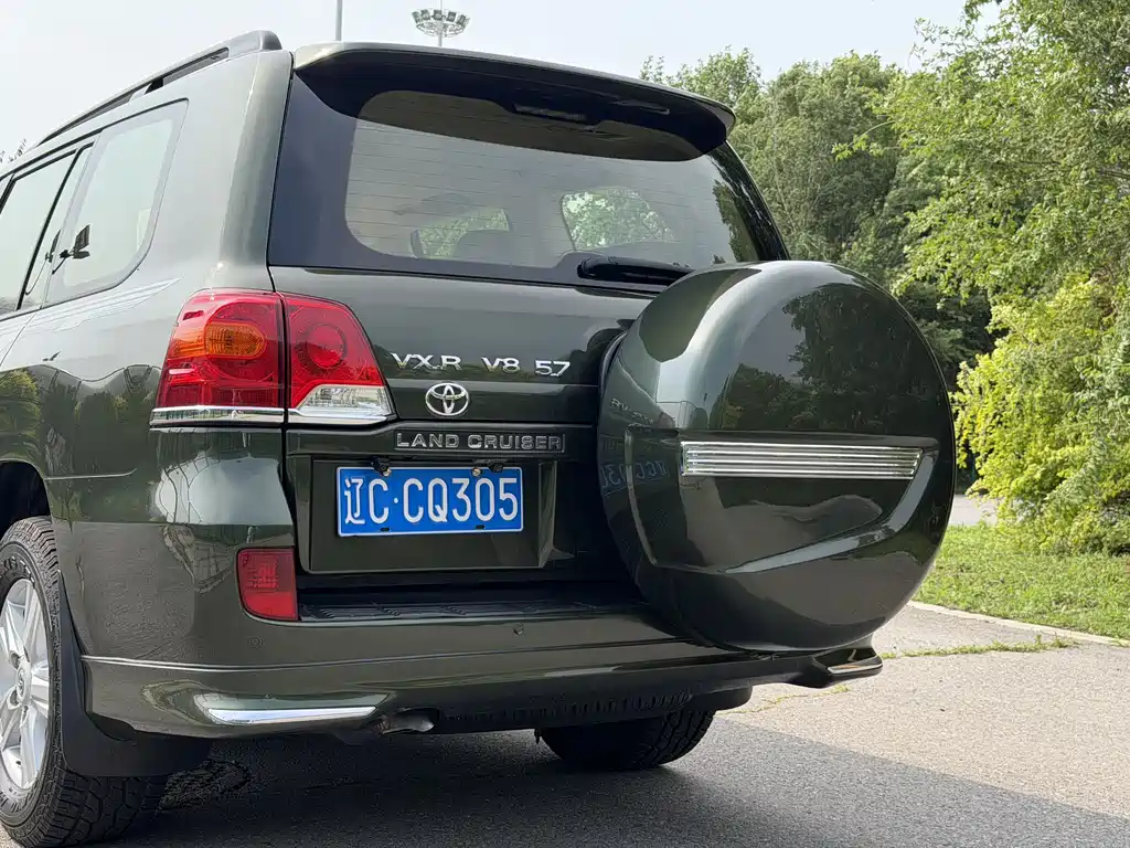 Toyota Land Cruiser 2014 — фото 11