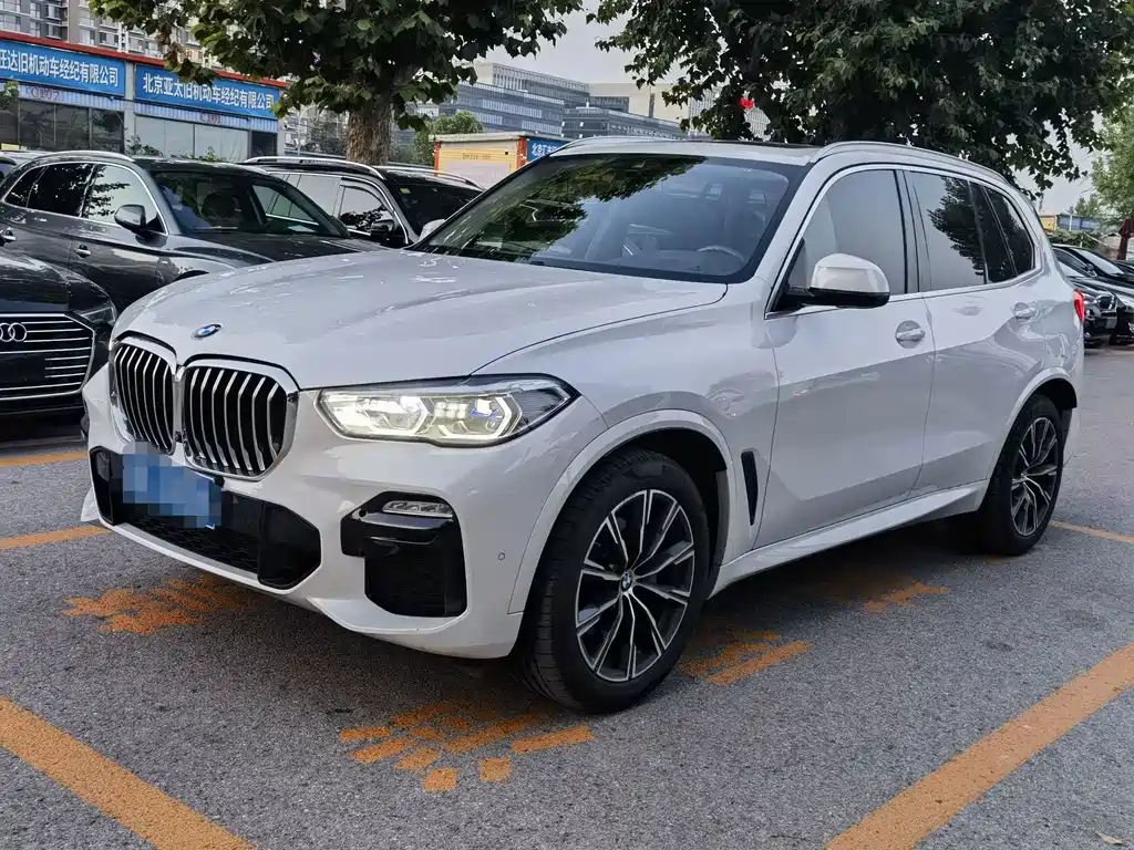 BMW X5 2020 — фото 1