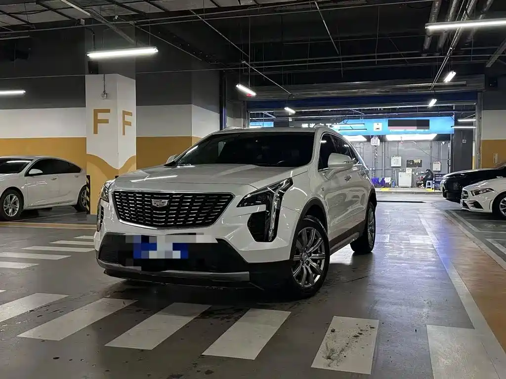 Cadillac XT4 2020 — фото 1
