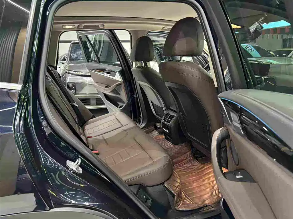 BMW iX3 2021 — фото 18