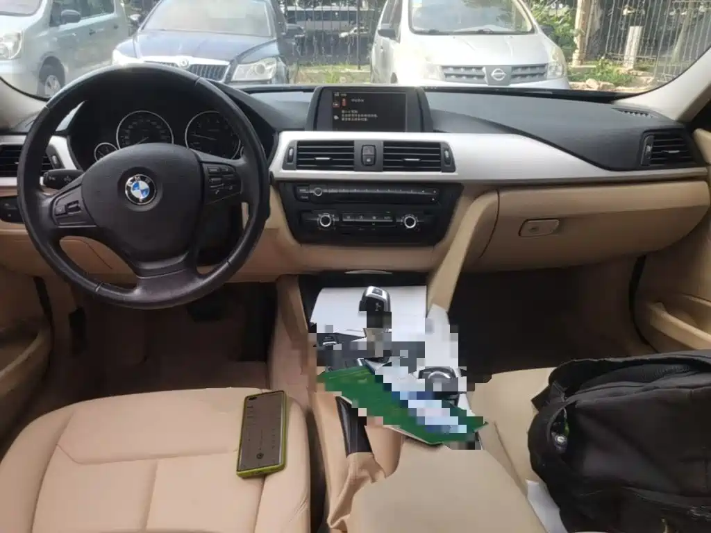 BMW 3 Series 2014 — фото 16