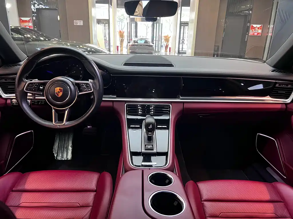 Porsche Panamera 2019 — фото 9