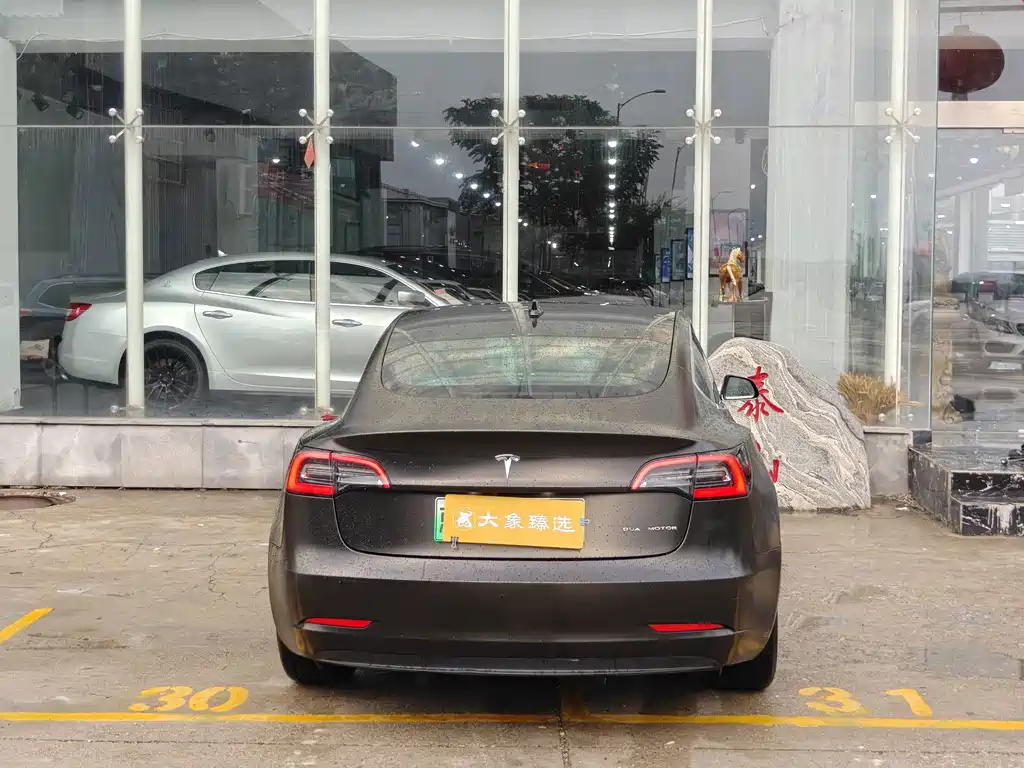 Tesla Model 3 2019 — фото 15
