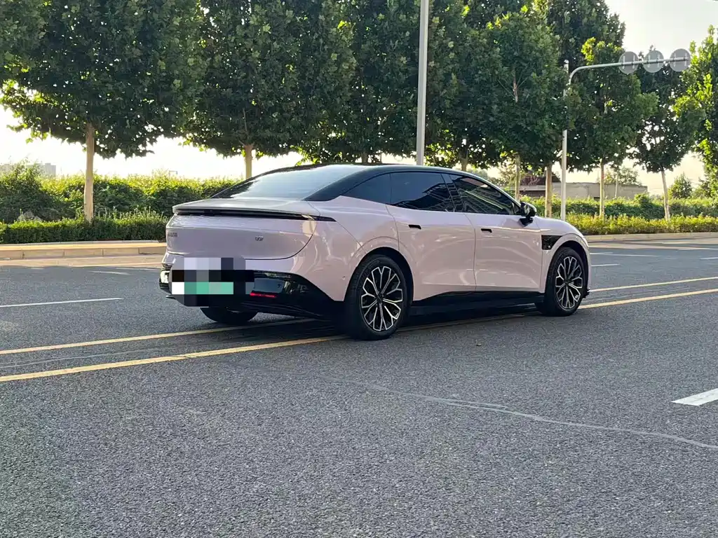 Zeekr 007 2024