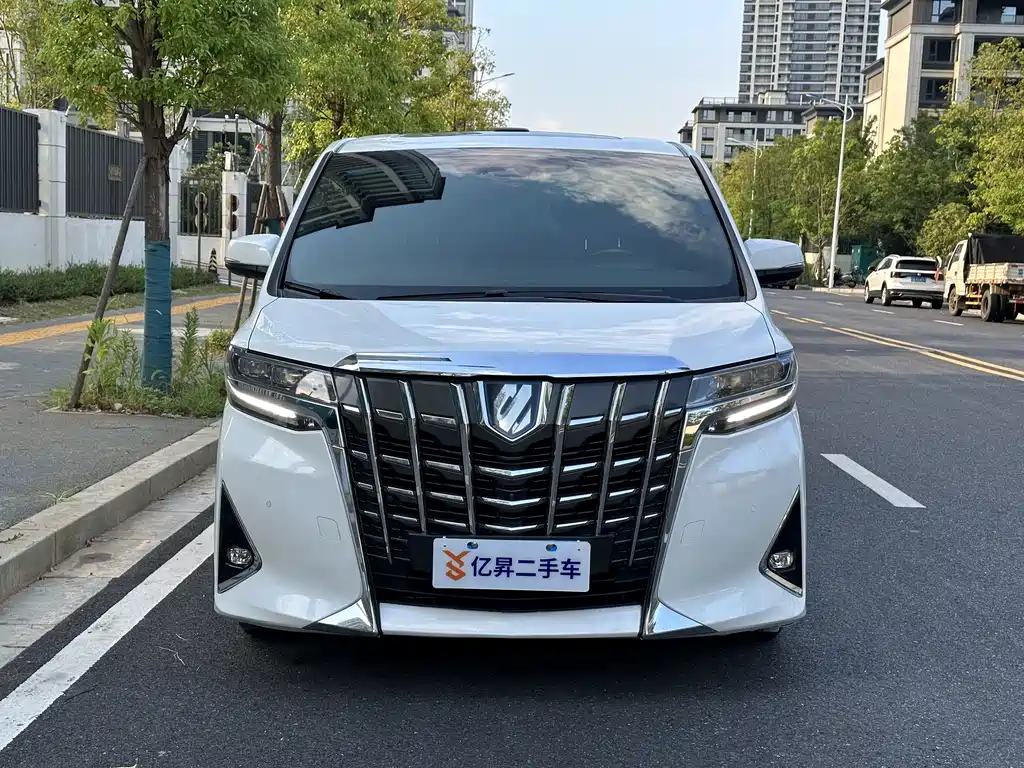 Toyota Alphard 2021 — фото 2