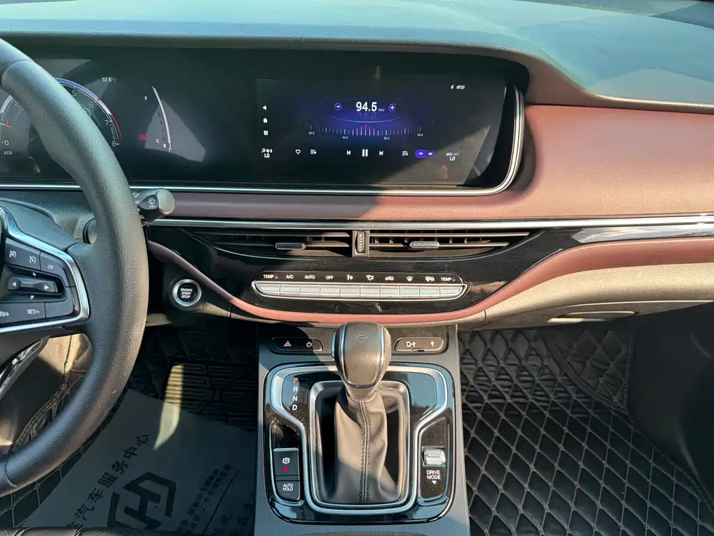 GAC Trumpchi M6 2021 — фото 17
