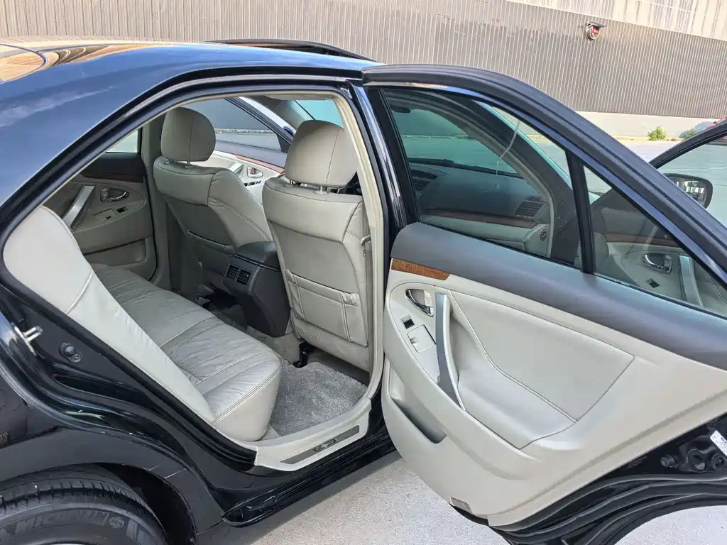 Toyota Camry 2009 — фото 11