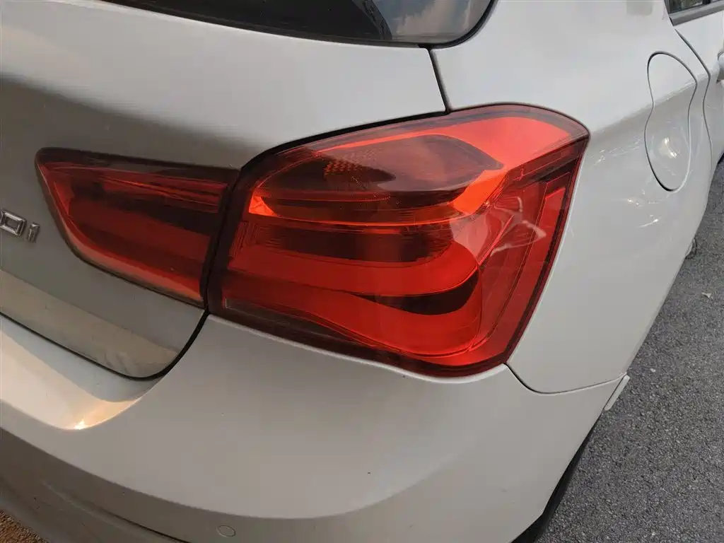 BMW 1 Series 2016 — фото 8