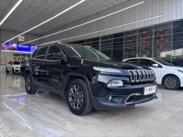 Jeep Cherokee 2021