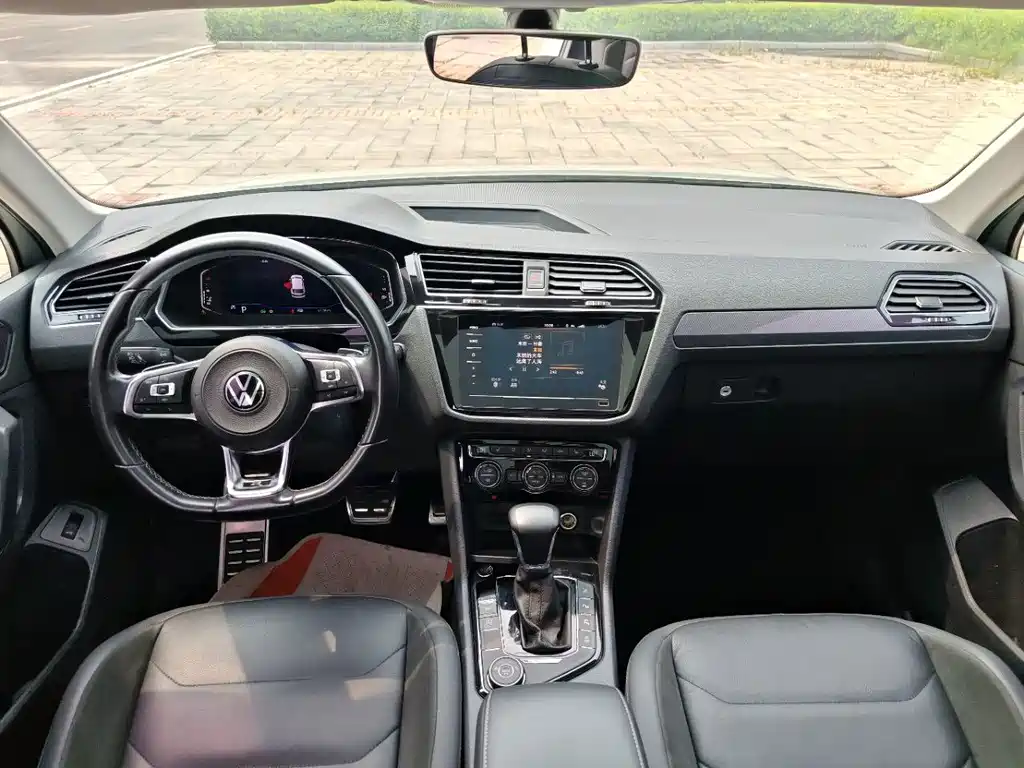 Volkswagen Tiguan L 2021