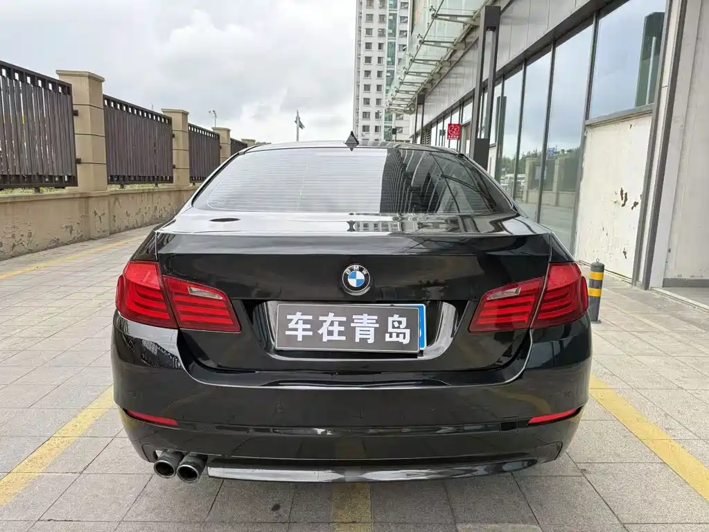 BMW 5 Series 2012 — фото 14