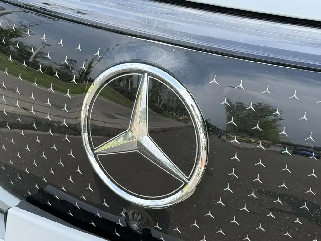 Mercedes-Benz EQE SUV 2023