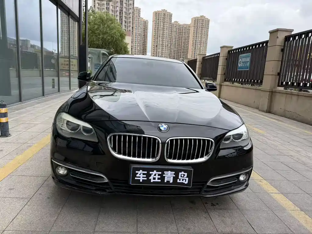 BMW 5 Series 2012 — фото 2