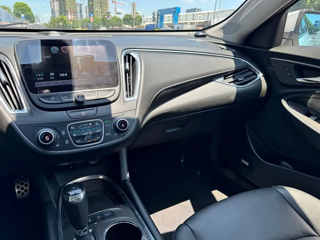 Chevrolet Malibu XL 2016 — фото 13