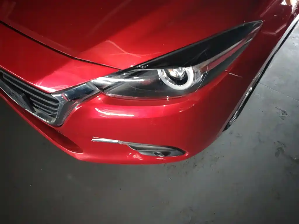 Mazda 3 Axela 2019 — фото 24