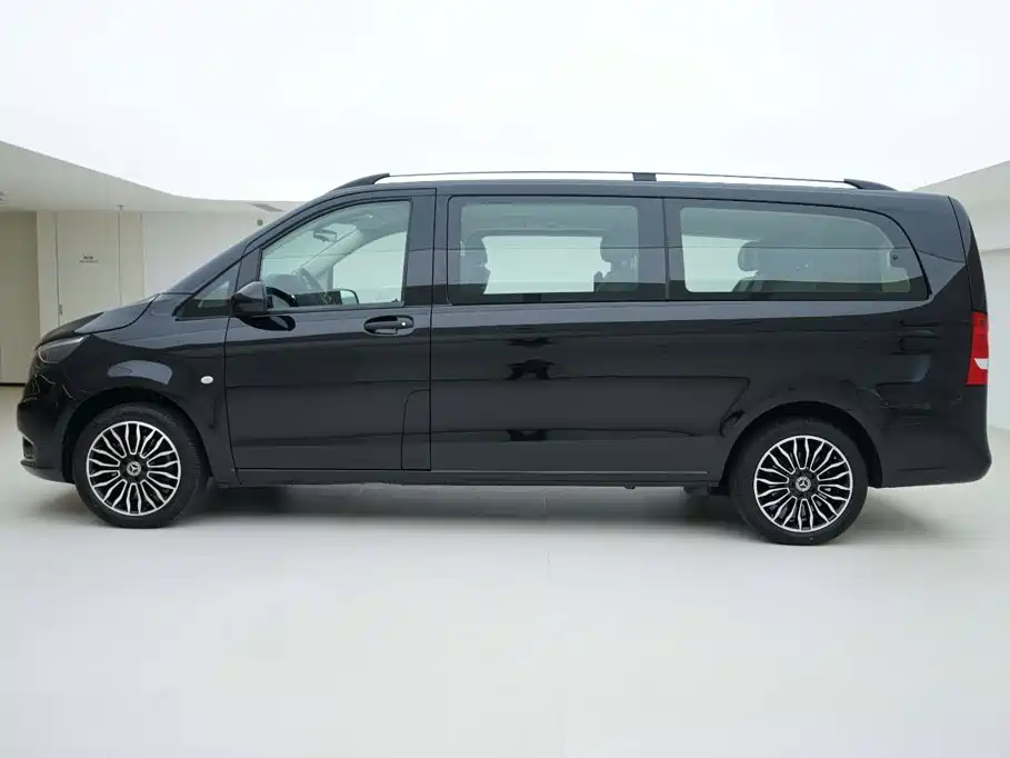 Mercedes-Benz Vito 2022 — фото 3