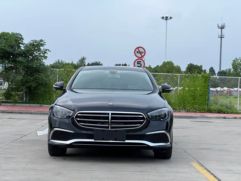 Mercedes-Benz E-Class 2019 — фото 2